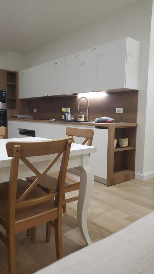 ליבורנו Bright And Large Apartment Via Montegrappa מראה חיצוני תמונה