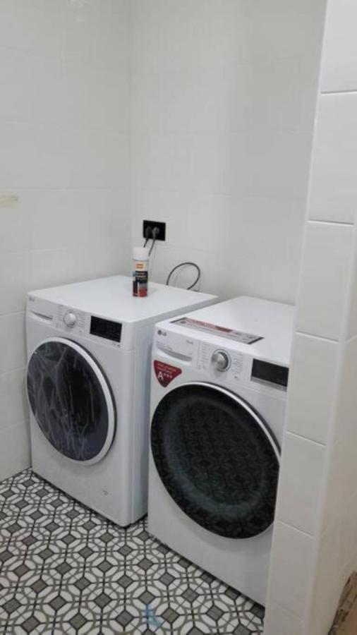 ליבורנו Bright And Large Apartment Via Montegrappa מראה חיצוני תמונה