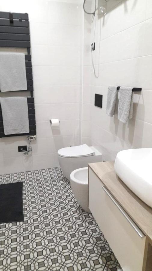 ליבורנו Bright And Large Apartment Via Montegrappa מראה חיצוני תמונה